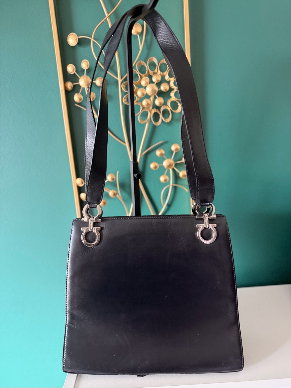 Ferragamo Black Leather Shoulder Bag